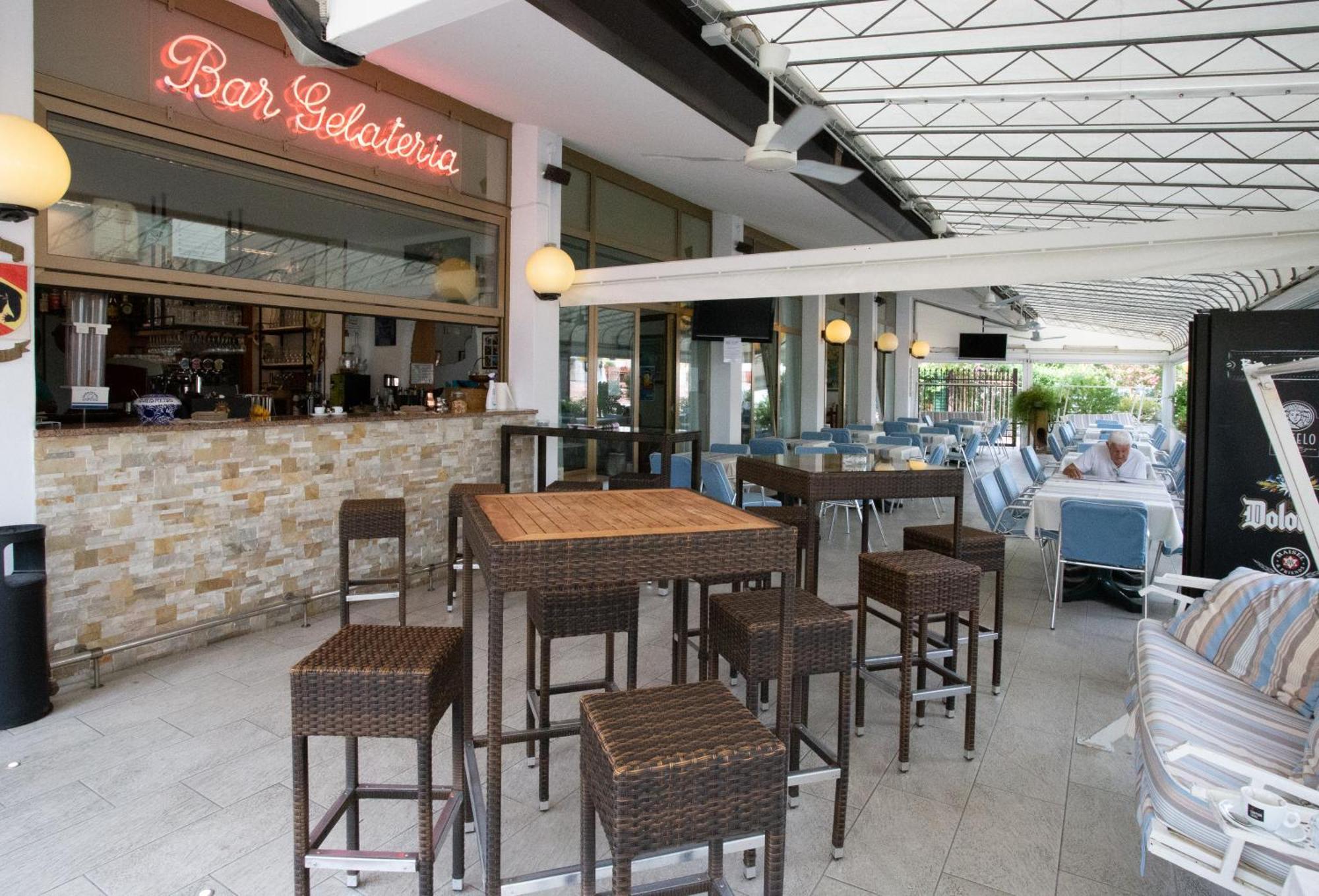 Hotel Berna 3*